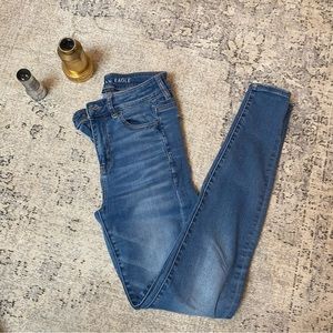 American Eagle Hi-Rise Jegging